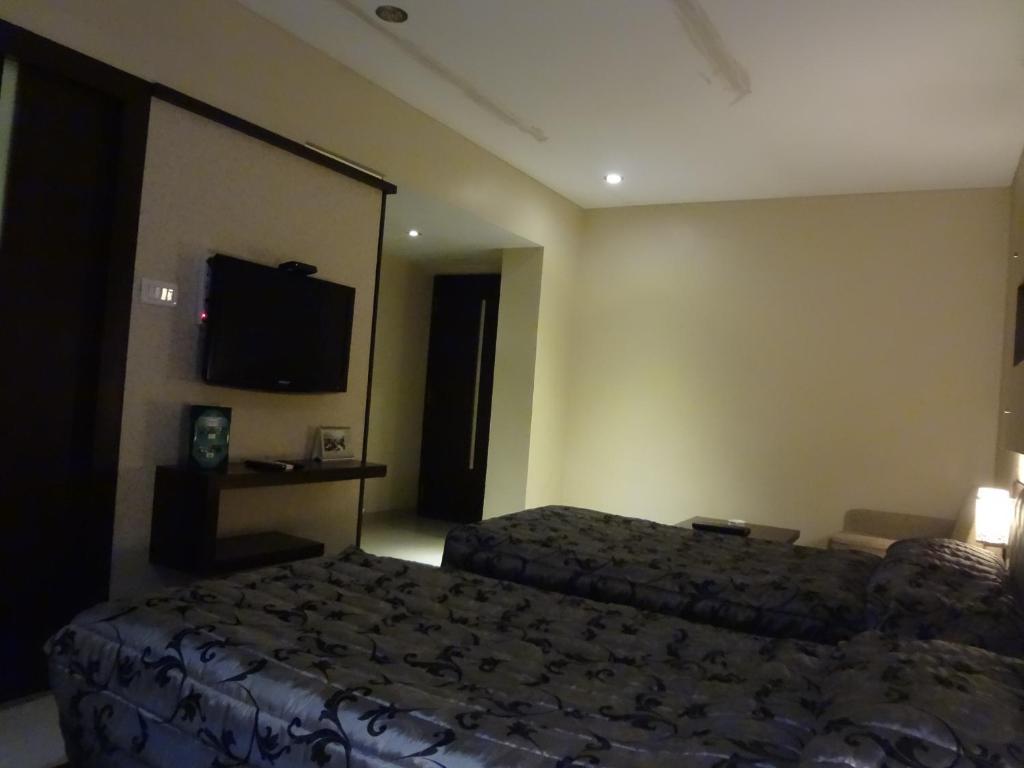 Hotel Capitol Thane Εξωτερικό φωτογραφία