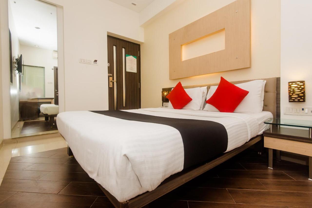 Hotel Capitol Thane Εξωτερικό φωτογραφία