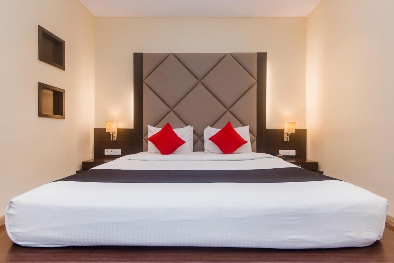 Hotel Capitol Thane Εξωτερικό φωτογραφία